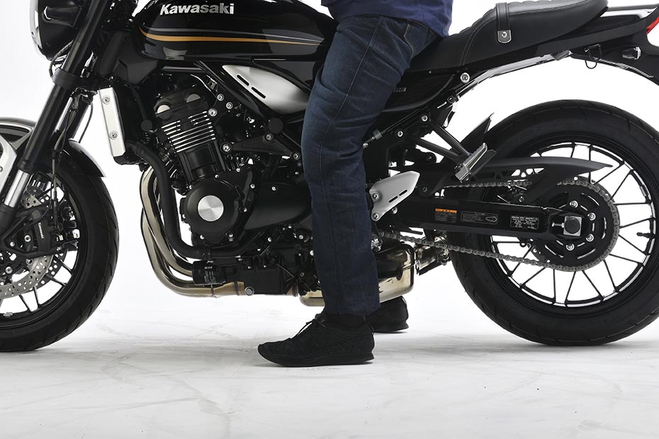 Z900RSの足つきを改善して、停車時や乗降時の不安を解決! エフェックスのローダウンCOMPキット Z900RSを紹介