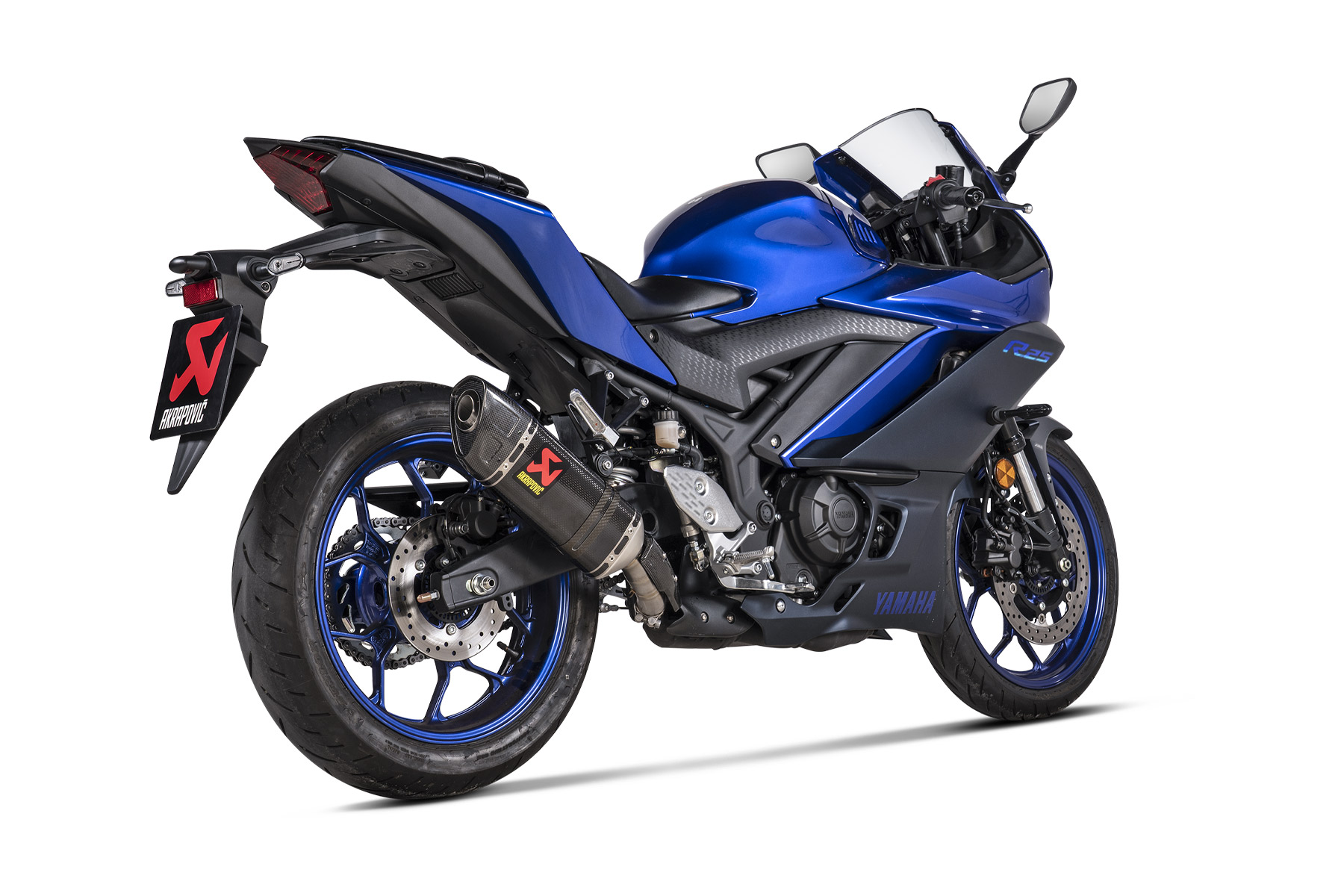 ヨーロッパ最大級のエキゾーストメーカー アクラポビッチ YZF-R25/MT